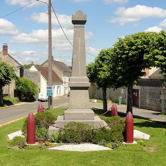 Photo de Anciens bâtiments de la Grange aux dîmes